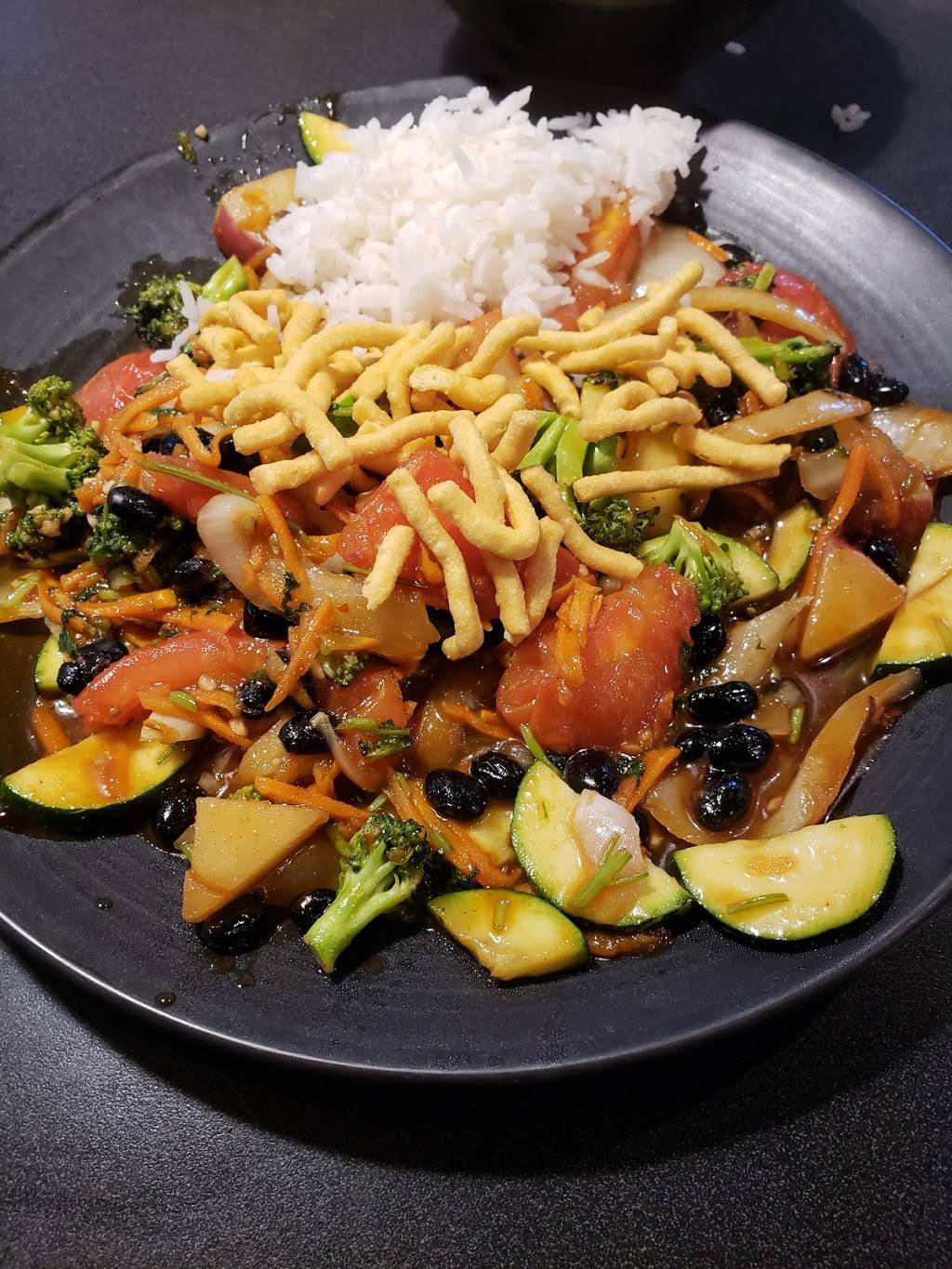 HuHot Mongolian Grill | restaurant | 3456 W College Ave, Appleton, WI 54914, USA | 9202572555 OR +1 920-257-2555