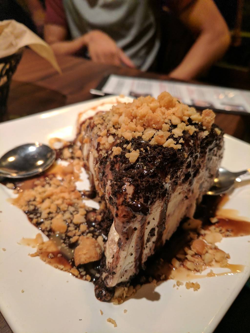 Bandits Grill and Bar | restaurant | 1980 Ventura Blvd, Camarillo, CA 93010, USA | 8054454742 OR +1 805-445-4742