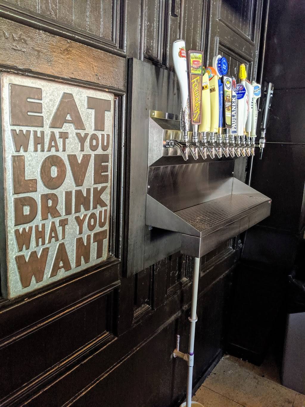 Bartlett Tap | restaurant | 113 W Railroad Ave, Bartlett, IL 60103, USA | 6308556622 OR +1 630-855-6622