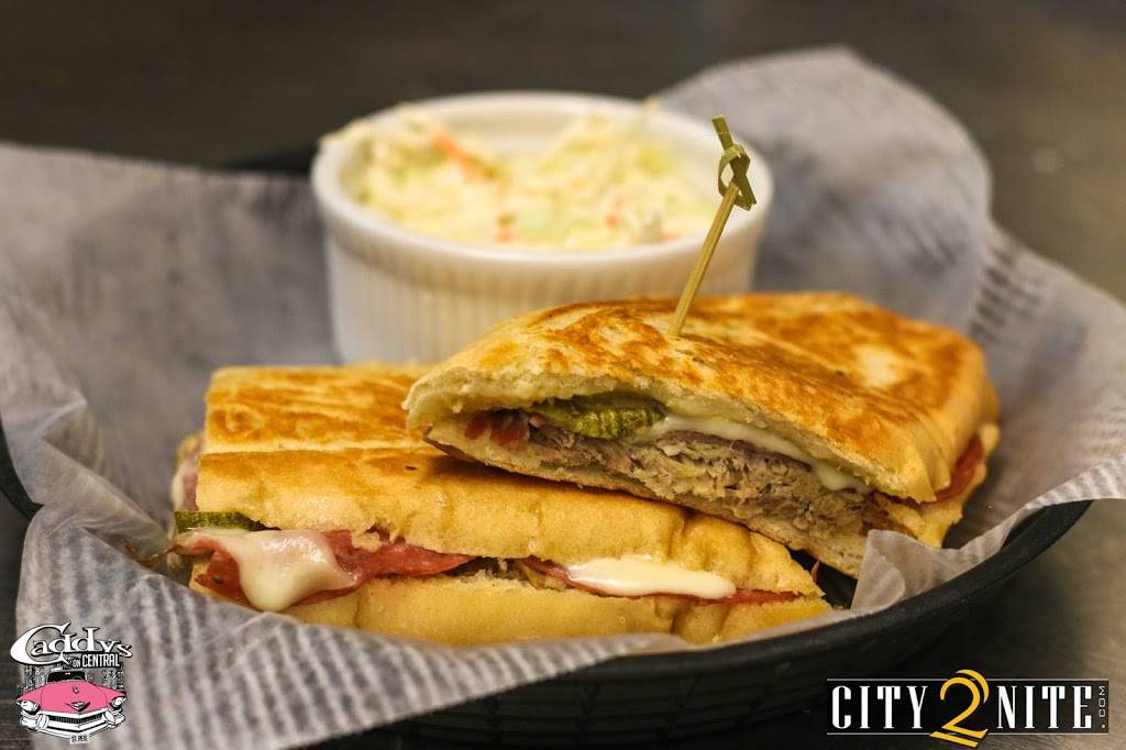 Caddys On Central | restaurant | 217 Central Ave, St. Petersburg, FL 33701, USA | 7275757939 OR +1 727-575-7939