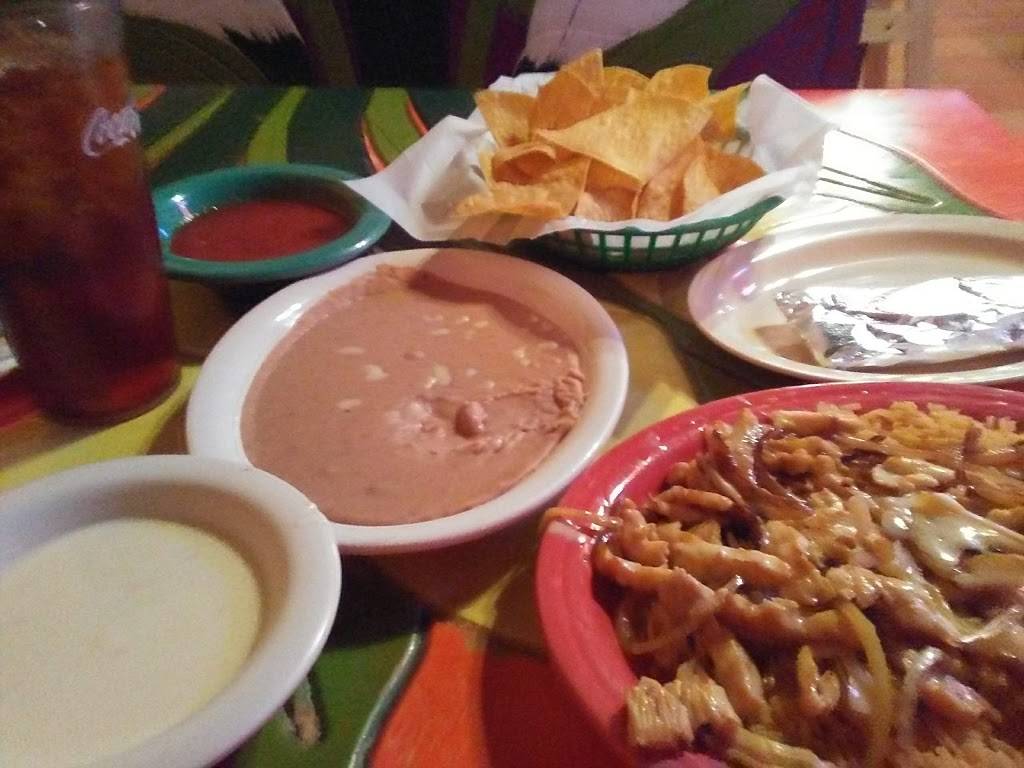 La Fiesta Mexican Restaurant | restaurant | 2217 Fayetteville Rd, Van Buren, AR 72956, USA | 4794715558 OR +1 479-471-5558