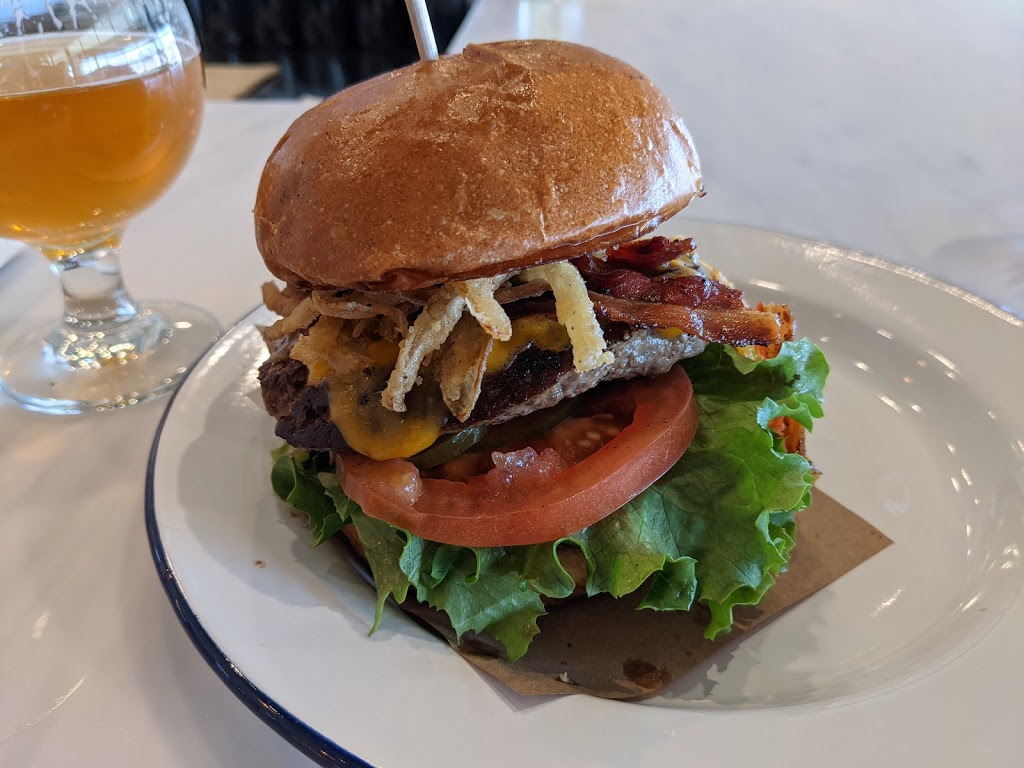 Haystack Burgers and Barley | restaurant | 6859 Arapaho Rd #604, Dallas, TX 75248, USA | 9728639646 OR +1 972-863-9646