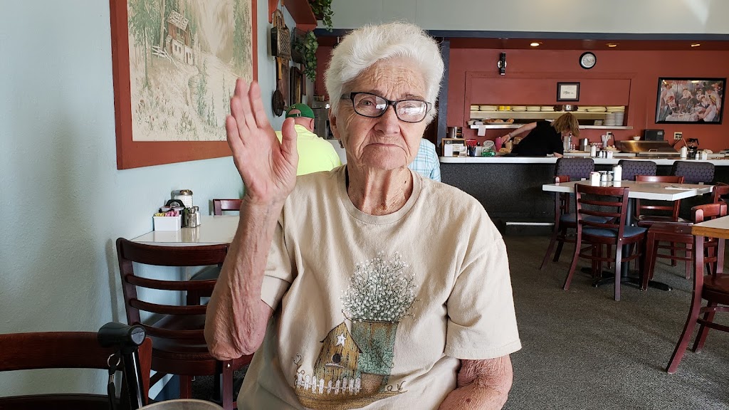 Dolly Vardens Cafe | cafe | 2351 W Main St, Medford, OR 97501, USA | 5417727261 OR +1 541-772-7261