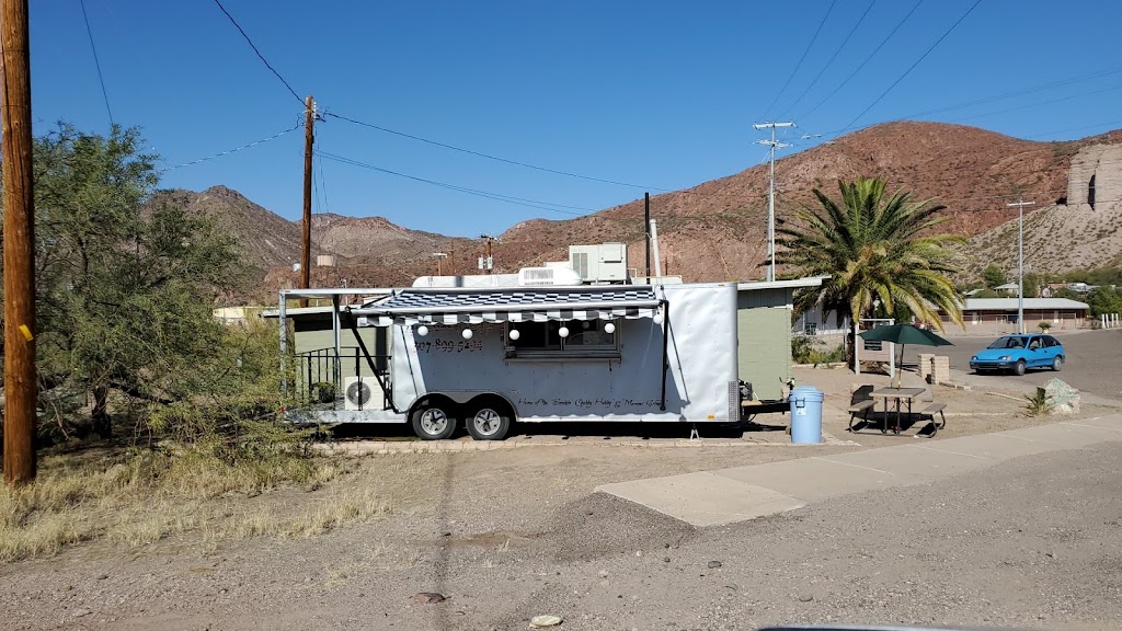 The Sammich Shop | restaurant | 21 Ward Canyon Rd, Clifton, AZ 85533, USA | 3078995294 OR +1 307-899-5294