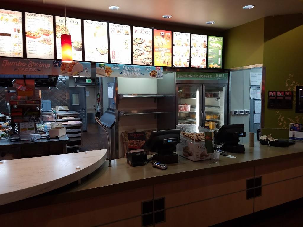 Del Taco | meal takeaway | 2618 N 1850 W, Farr West, UT 84404, USA | 8017821148 OR +1 801-782-1148