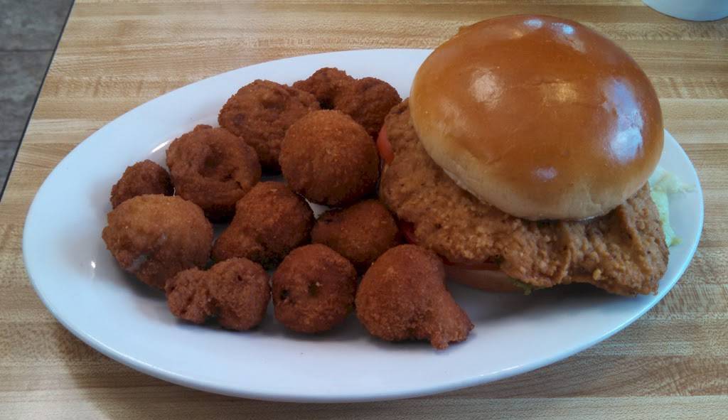 Union Station Cafe | restaurant | 916 S Section St, Dugger, IN 47848, USA | 8126487117 OR +1 812-648-7117