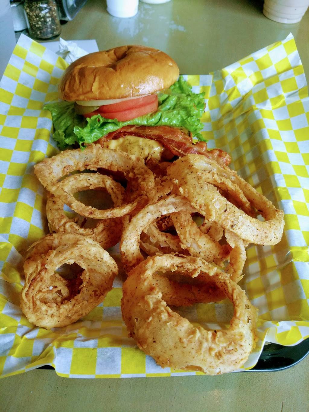 truburger | restaurant | 8115 Oak St, New Orleans, LA 70118, USA | 5042185416 OR +1 504-218-5416