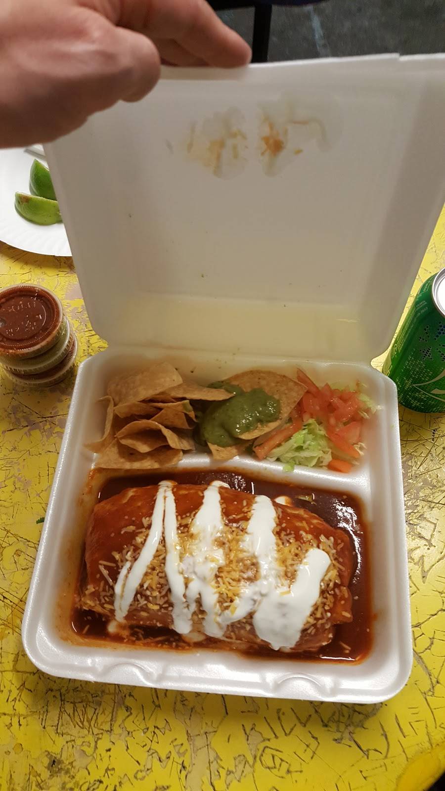 La Estrella Restaurant | restaurant | 6103 N Figueroa St, Los Angeles, CA 90042, USA | 3239820179 OR +1 323-982-0179