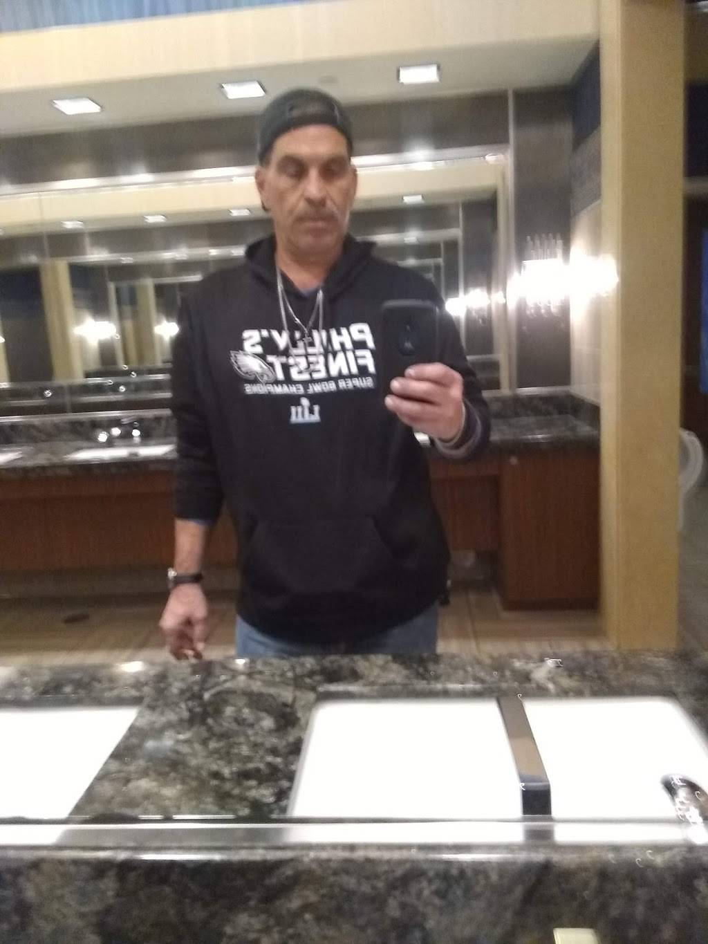 Liberty Bell Gastropub | restaurant | 2999 Street Rd, Bensalem, PA 19020, USA | 2675257566 OR +1 267-525-7566