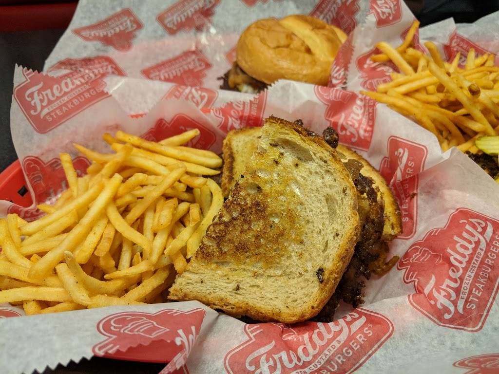 Freddys Frozen Custard & Steakburgers | restaurant | 10030 Fairfax Blvd, Fairfax, VA 22030, USA | 7032932900 OR +1 703-293-2900
