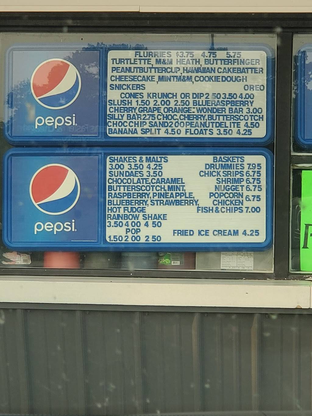 Sues Drive In | restaurant | 425 Main St S, Pierz, MN 56364, USA | 3204682270 OR +1 320-468-2270