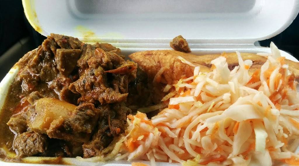 Yum Yum Restaurant | restaurant | 21 George St N, Brampton, ON L6X 1R3, Canada | 9054521742 OR +1 905-452-1742