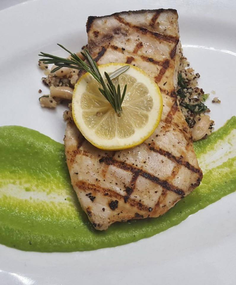 Nantuckets | restaurant | 9 Traders Cove, Port Jefferson, NY 11777, USA | 6315094848 OR +1 631-509-4848