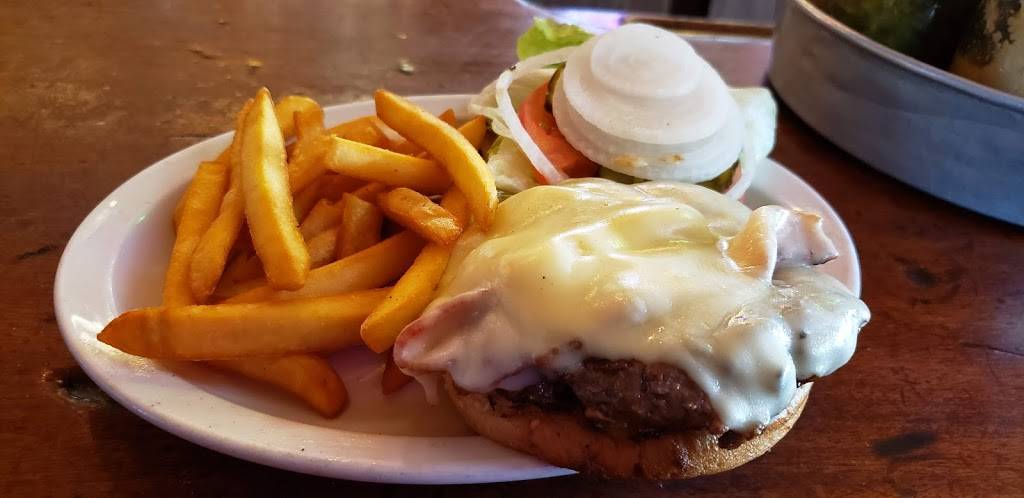 Nemos Bar | restaurant | 1384 Michigan Ave, Detroit, MI 48226, USA | 3139653180 OR +1 313-965-3180