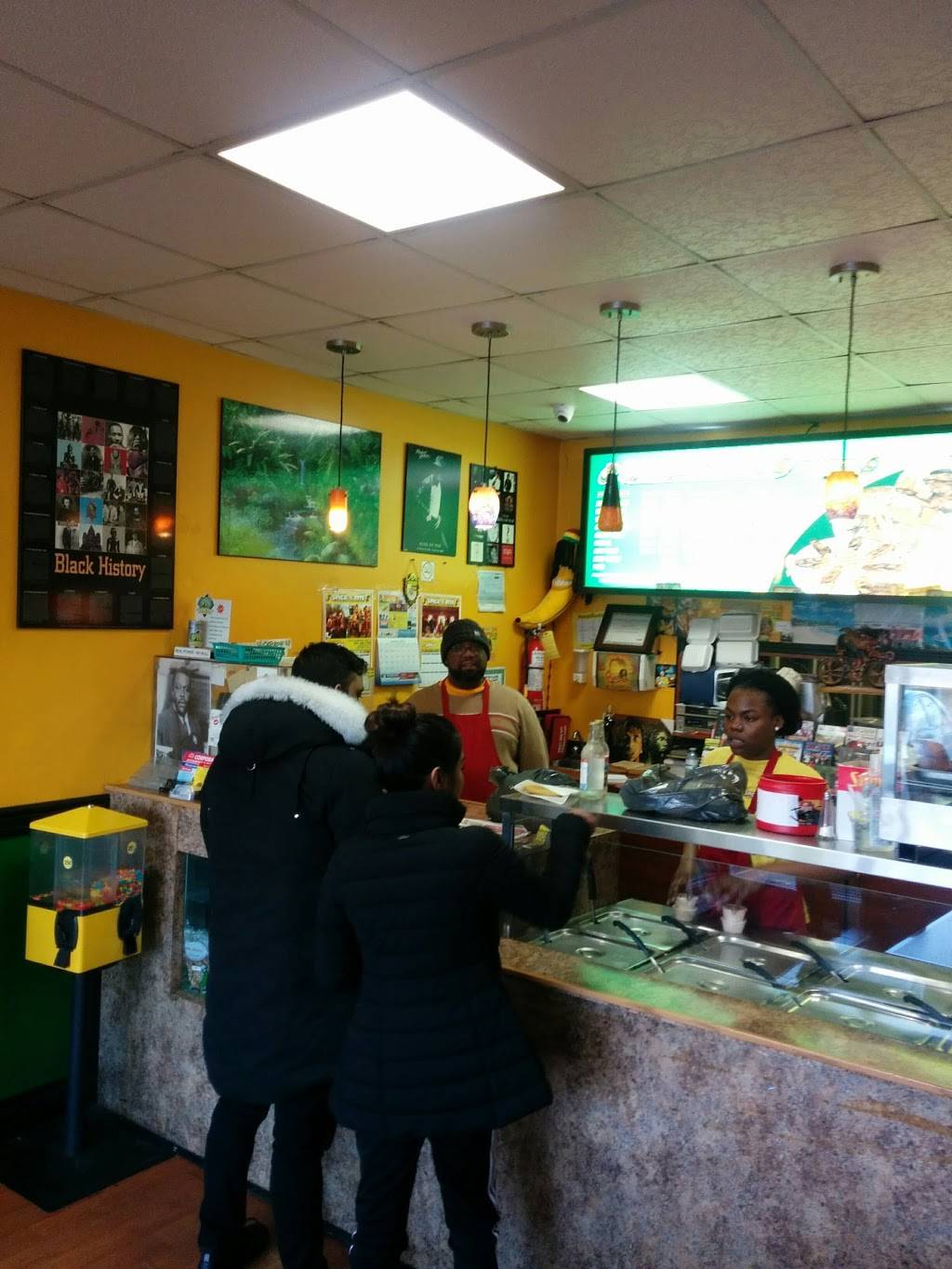 Spice Is Rite | restaurant | 2179 Lawrence Ave E, Scarborough, ON M1P 2P5, Canada | 6474307732 OR +1 647-430-7732