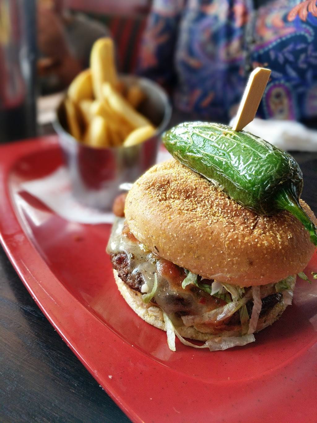 Red Robin Gourmet Burgers and Brews | restaurant | 873 Lifestyle St, Manteca, CA 95337, USA | 2098238000 OR +1 209-823-8000