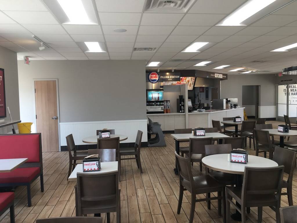 KFC | restaurant | 2700 N Washington St, Forrest City, AR 72335, USA | 8706336616 OR +1 870-633-6616