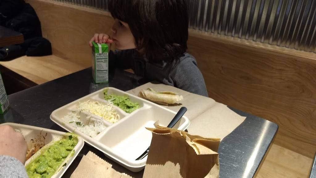 Chipotle Mexican Grill | restaurant | 1948 Southlake Mall, Merrillville, IN 46410, USA | 2197554292 OR +1 219-755-4292