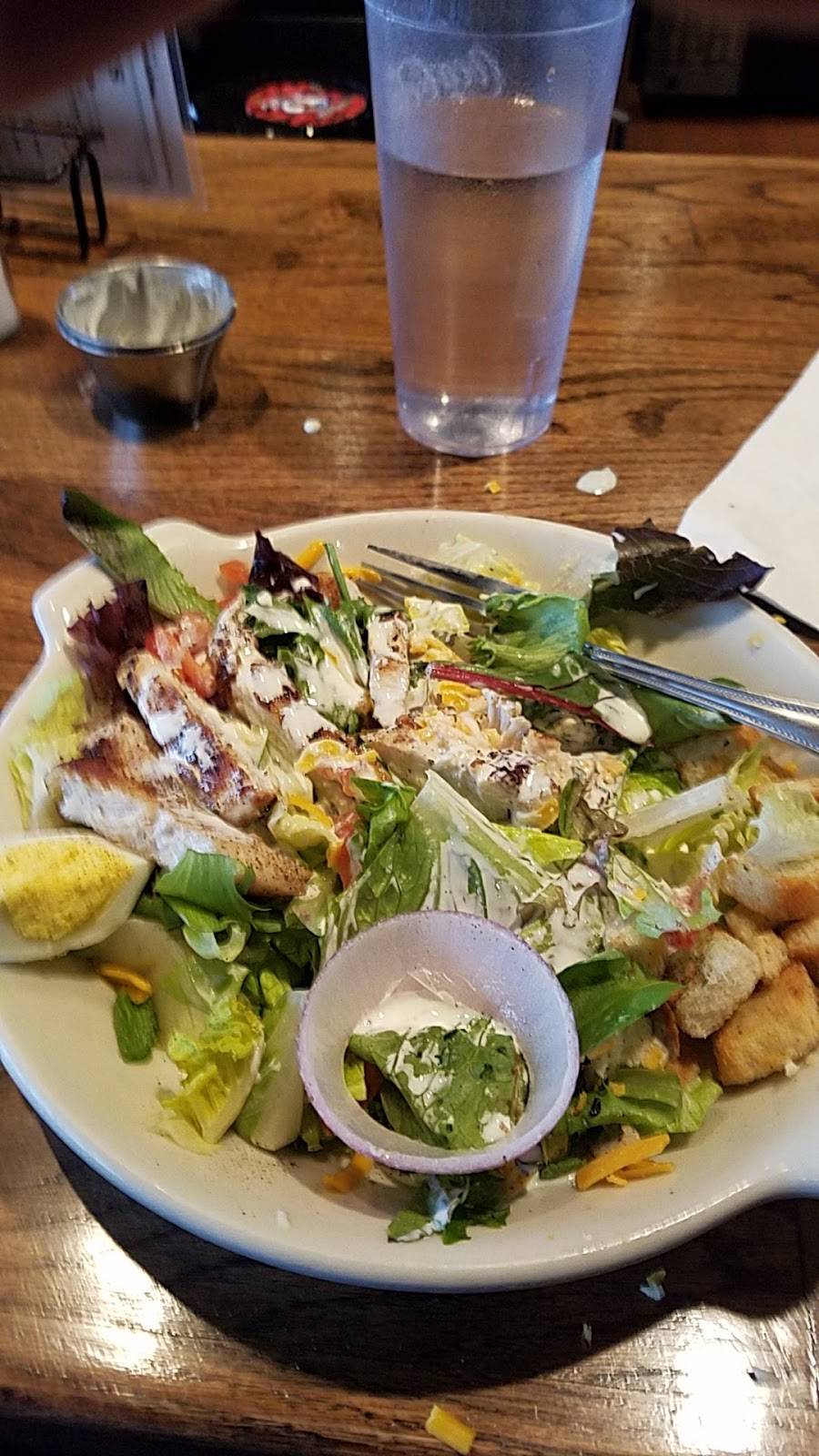 Snuffers Restaurant & Bar | restaurant | 132 East Ovilla Road #5, Red Oak, TX 75154, USA | 4694374010 OR +1 469-437-4010