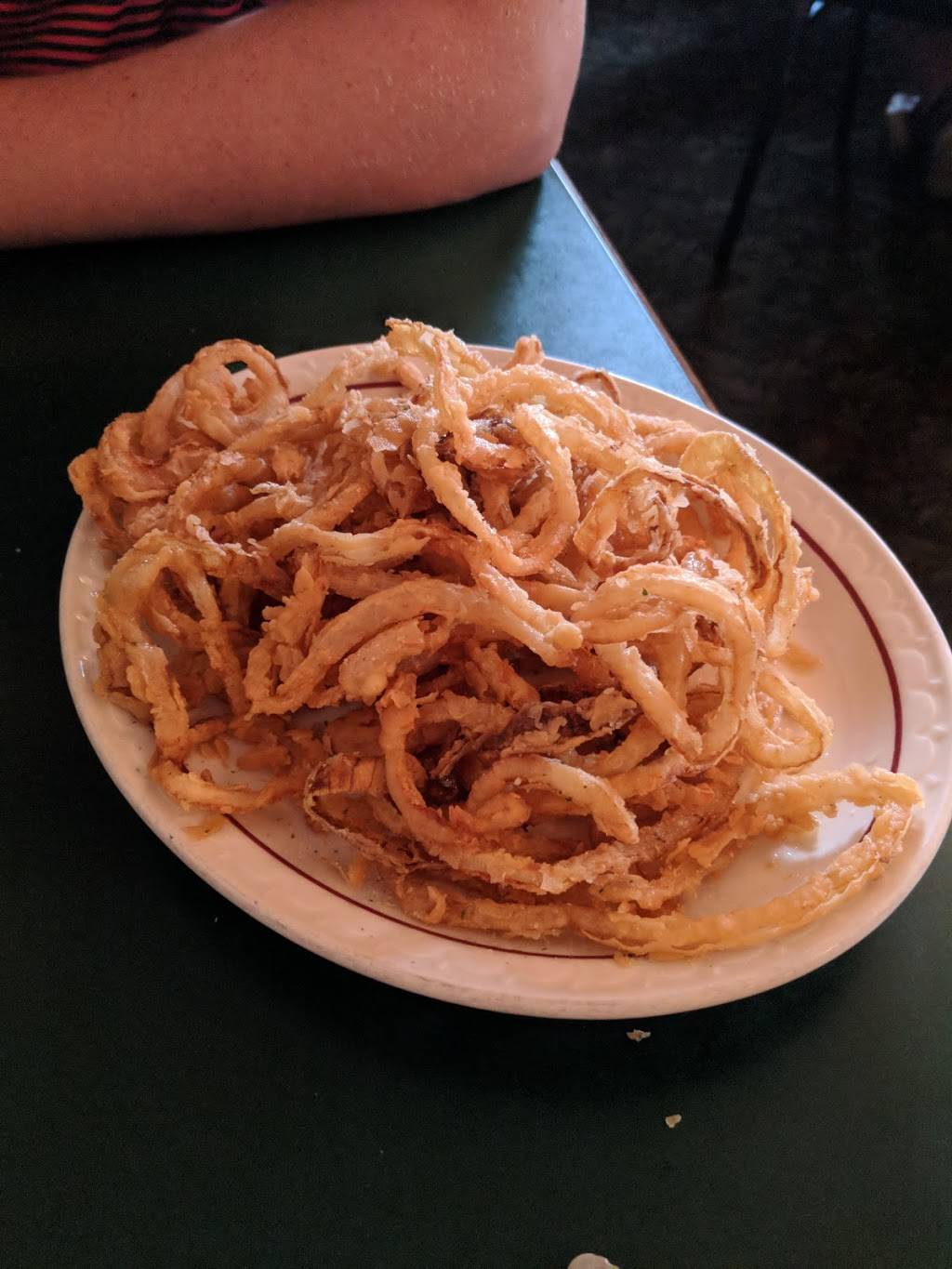 Josies | restaurant | 400 Main St, Scammon, KS 66773, USA | 6204798202 OR +1 620-479-8202