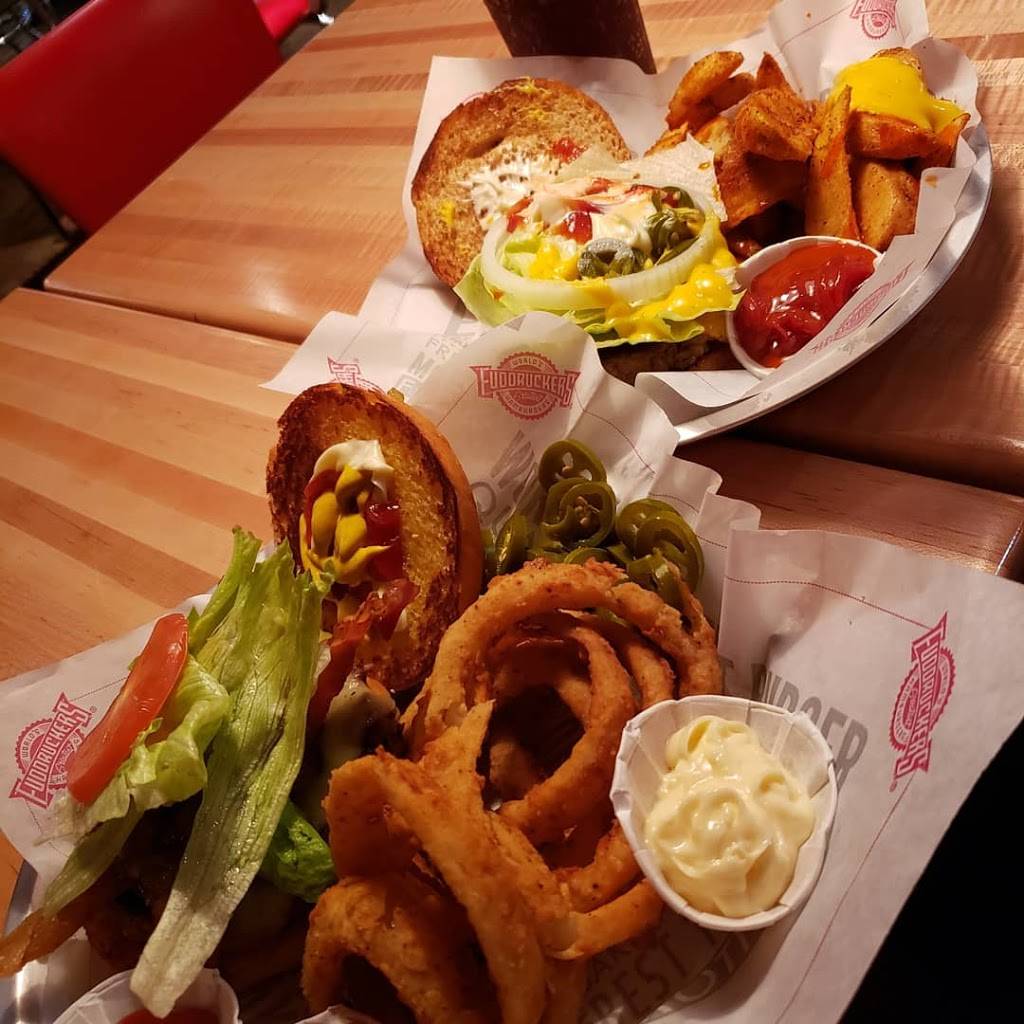Fuddruckers | restaurant | 4423 Mills Cir, Ontario, CA 91764, USA | 9099804089 OR +1 909-980-4089