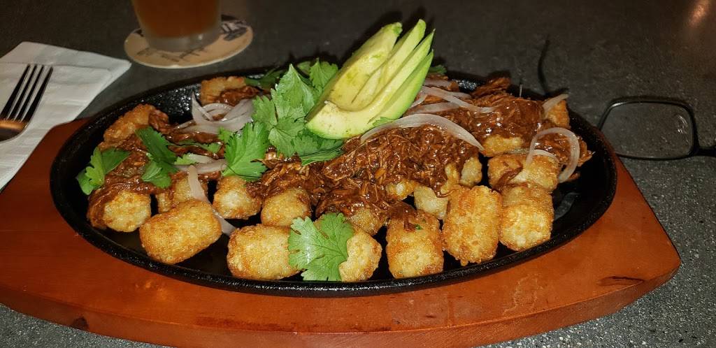 Next Round Bar & Grill | restaurant | 200 N Broadway, Santa Ana, CA 92701, USA | 7149492016 OR +1 714-949-2016