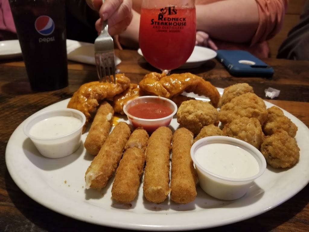 Ts Redneck Steakhouse | restaurant | 221 Evergreen Pkwy, Lebanon, MO 65536, USA | 4175323519 OR +1 417-532-3519