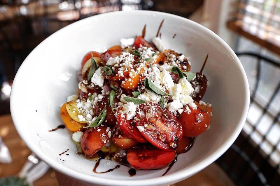 Eastside Kitchenette | restaurant | 2119, I-35, San Antonio, TX 78208, USA | 2105072568 OR +1 210-507-2568