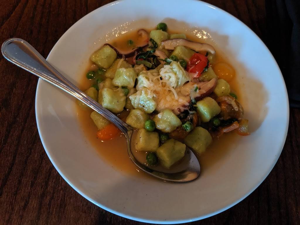 Coda | restaurant | 18 Village Green Way, Southwest Harbor, ME 04679, USA | 2072448133 OR +1 207-244-8133