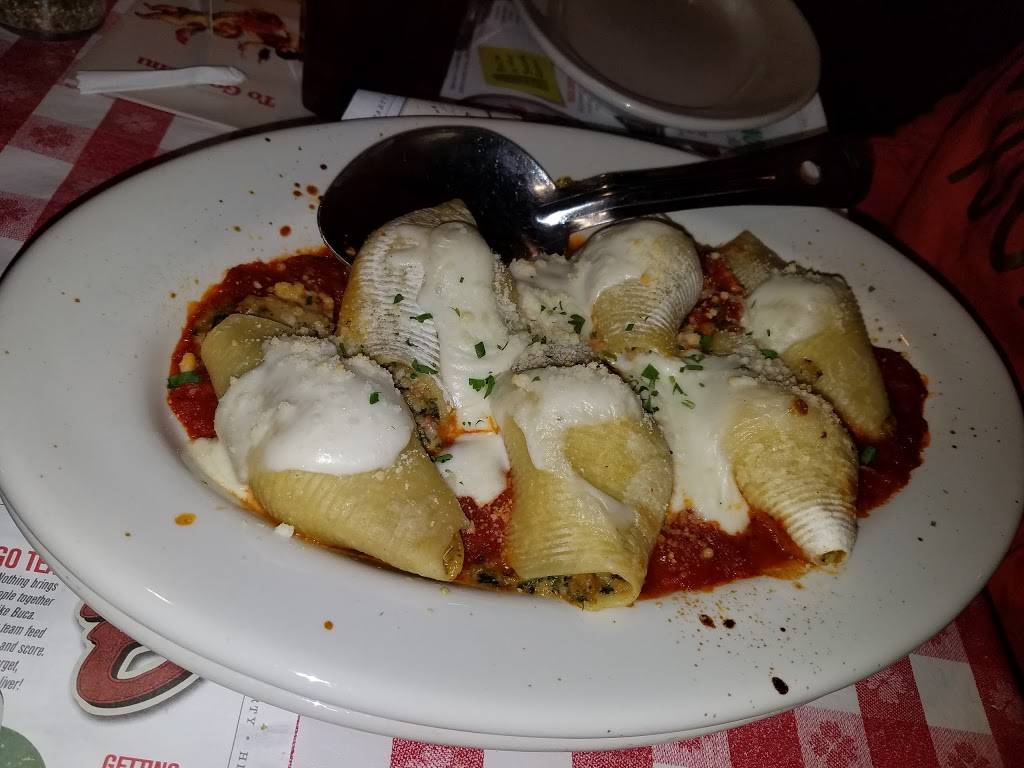 Buca di Beppo Italian Restaurant | restaurant | 26940 Theater Dr, Santa Clarita, CA 91355, USA | 6612531900 OR +1 661-253-1900