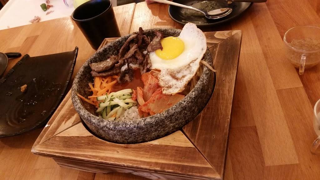 Chings Kitchen | restaurant | 641 Somerset St W, Ottawa, ON K1R 5K3, Canada | 6132336888 OR +1 613-233-6888