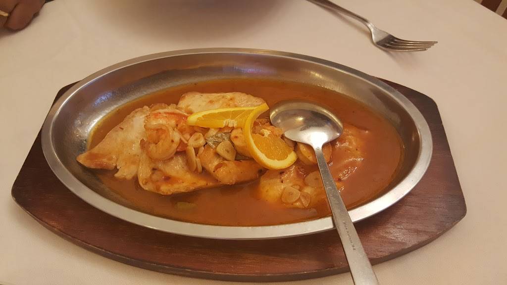 Verde Minho | restaurant | 230 Trumbull St, Elizabeth, NJ 07206, USA | 9083541100 OR +1 908-354-1100