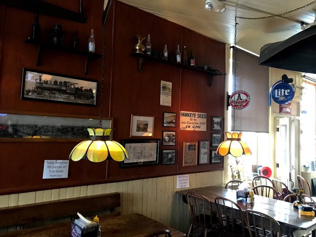 Little Bohemia | restaurant | 1317 3rd St SE, Cedar Rapids, IA 52401, USA | 3193666262 OR +1 319-366-6262