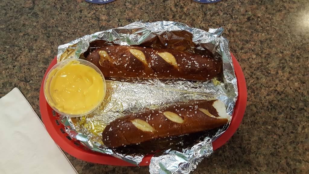 Cecil Whittakers Pizzeria | meal takeaway | 6018 S Grand Blvd, St. Louis, MO 63111, USA | 3143527277 OR +1 314-352-7277