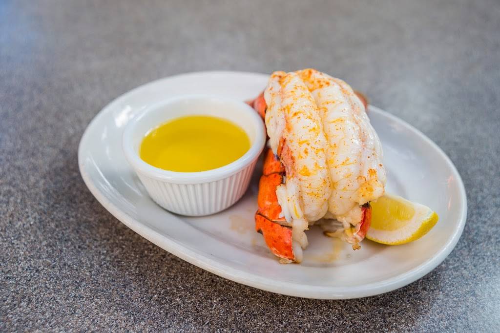 The Black Marlin Bayside Grill | restaurant | 86 Helmsman Way, Hilton Head Island, SC 29928, USA | 8437854950 OR +1 843-785-4950