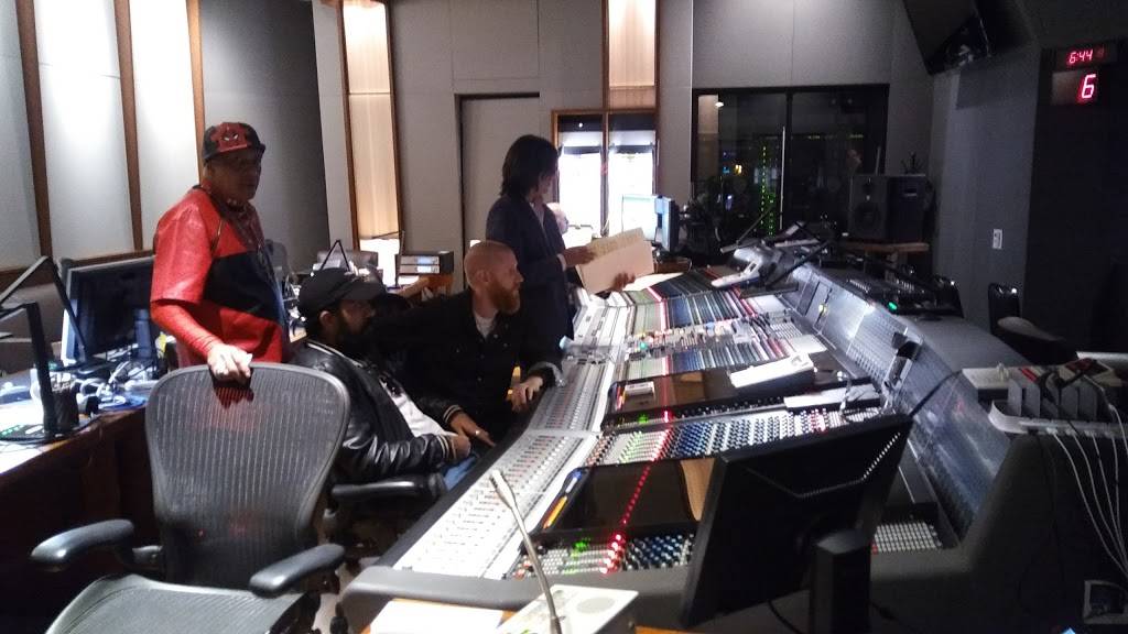 Jamba Juice Warner Brothers | restaurant | 4000 Warner Bros. Blvd.,, Bldg. 3, Burbank, CA 91522, USA | 8189543400 OR +1 818-954-3400