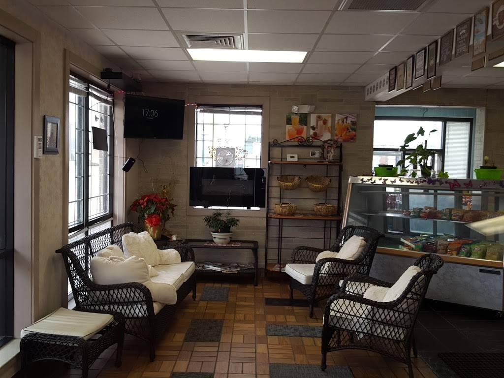 Ligias Cafe And Juice Bar | restaurant | 5851 Calumet Ave, Hammond, IN 46320, USA | 2199896601 OR +1 219-989-6601