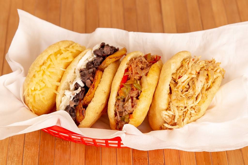 El Arepaso Venezuelan Cafe | restaurant | 8036 S Yale Ave, Tulsa, OK 74136, USA | 9184303136 OR +1 918-430-3136