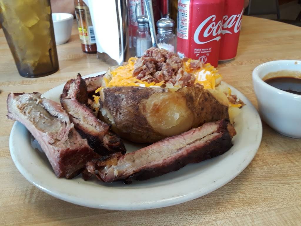 Macs Bar-B-Que | restaurant | 3933 Main St, Dallas, TX 75226, USA | 2148230731 OR +1 214-823-0731