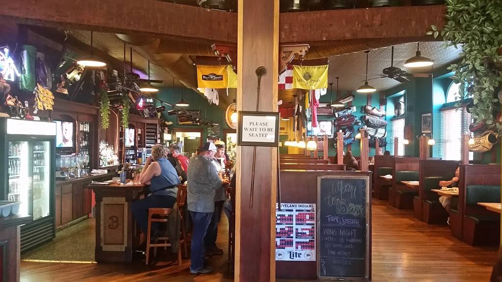 Bags Sports Pub | restaurant | 88 E Jackson St, Millersburg, OH 44654, USA | 3306740279 OR +1 330-674-0279