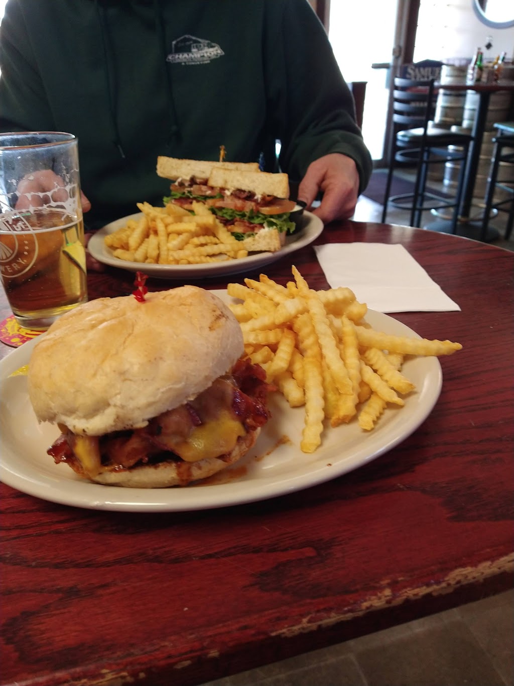 Jack & Dans Bar & Grill | restaurant | 1226 N Hamilton St, Spokane, WA 99202, USA | 5094876546 OR +1 509-487-6546