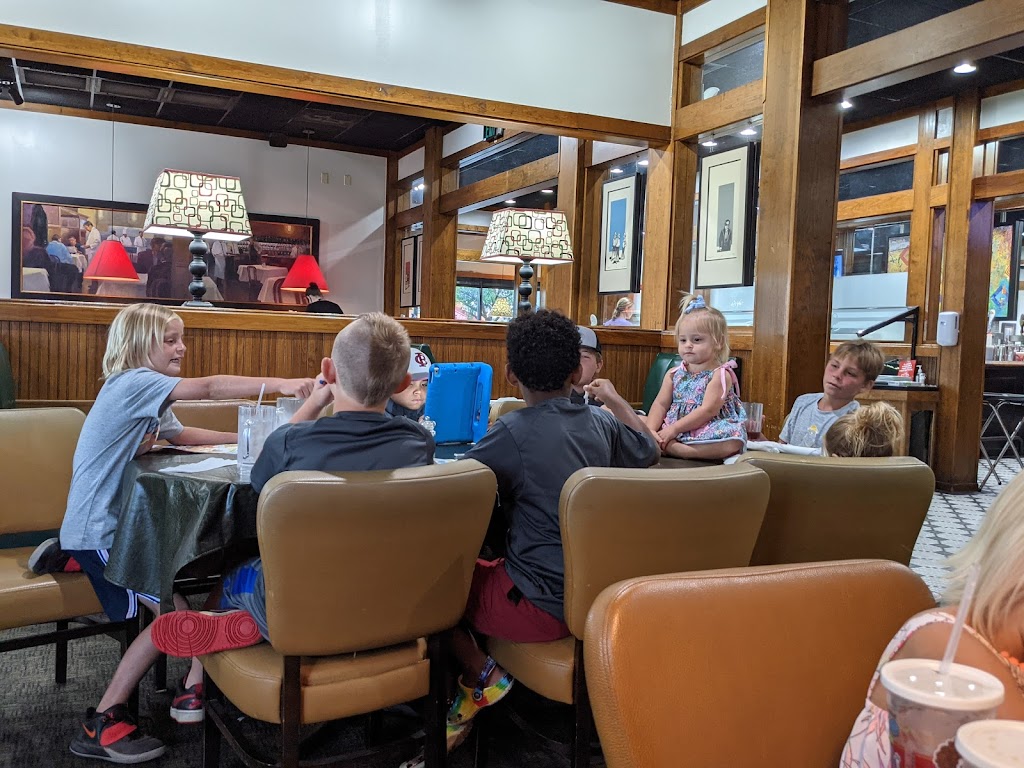 Ruby Tuesday | restaurant | 2171 Post Oak Ln, Marianna, FL 32448, USA | 8505267100 OR +1 850-526-7100