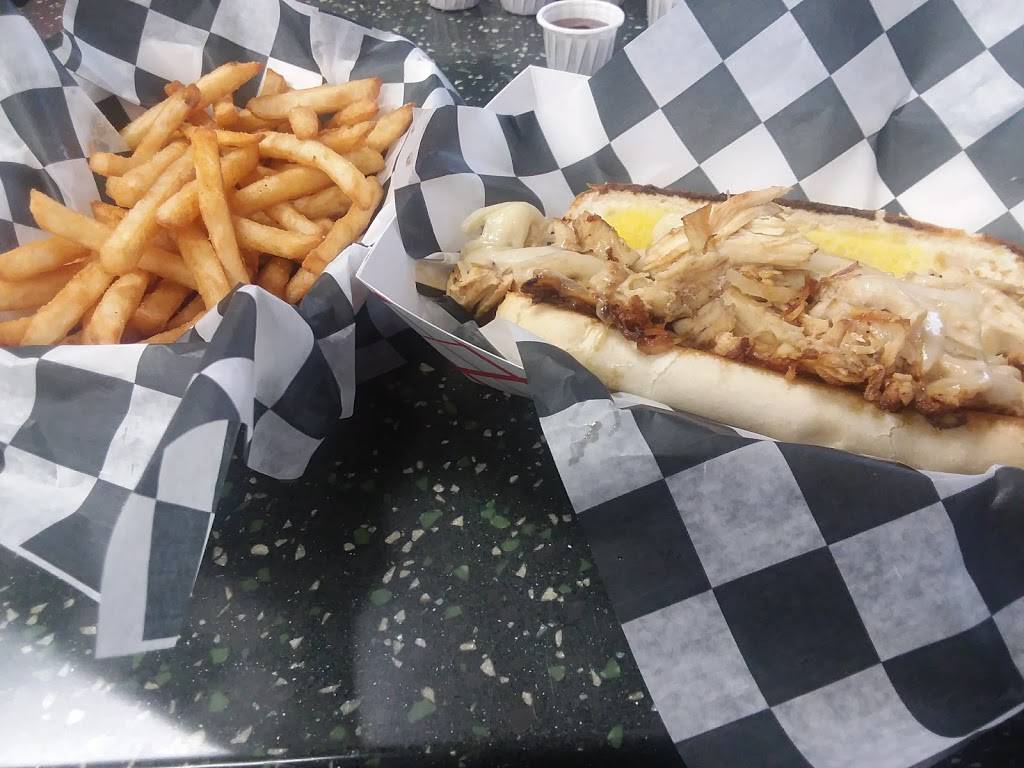 Center Street Grill & Smokehouse | restaurant | 301 W Center St, Kingsport, TN 37660, USA | 4232477447 OR +1 423-247-7447