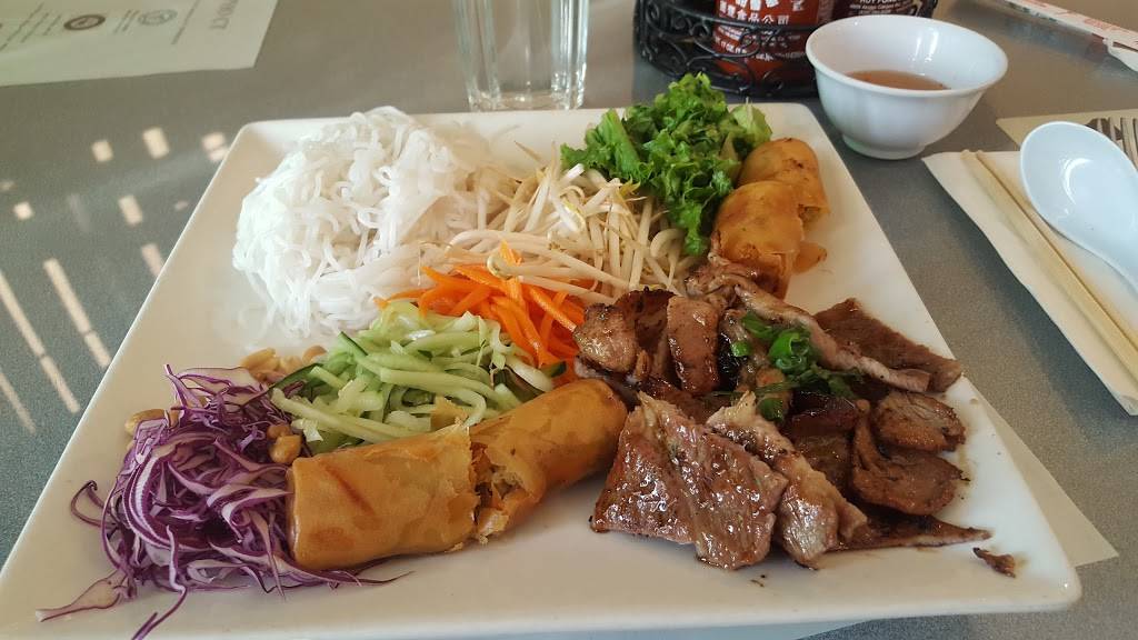 Pho CT Vietnamese Restaurant | restaurant | 8366 Topanga Canyon Blvd, Canoga Park, CA 91304, USA | 8188889746 OR +1 818-888-9746