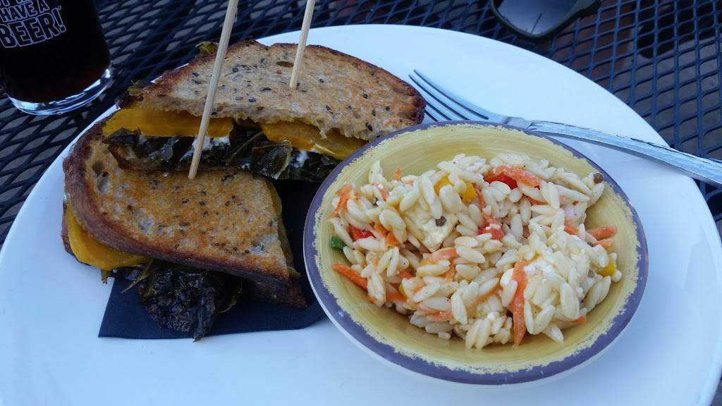 Dutchs | restaurant | 3378 Erie Ave, Cincinnati, OH 45208, USA | 5138711446 OR +1 513-871-1446