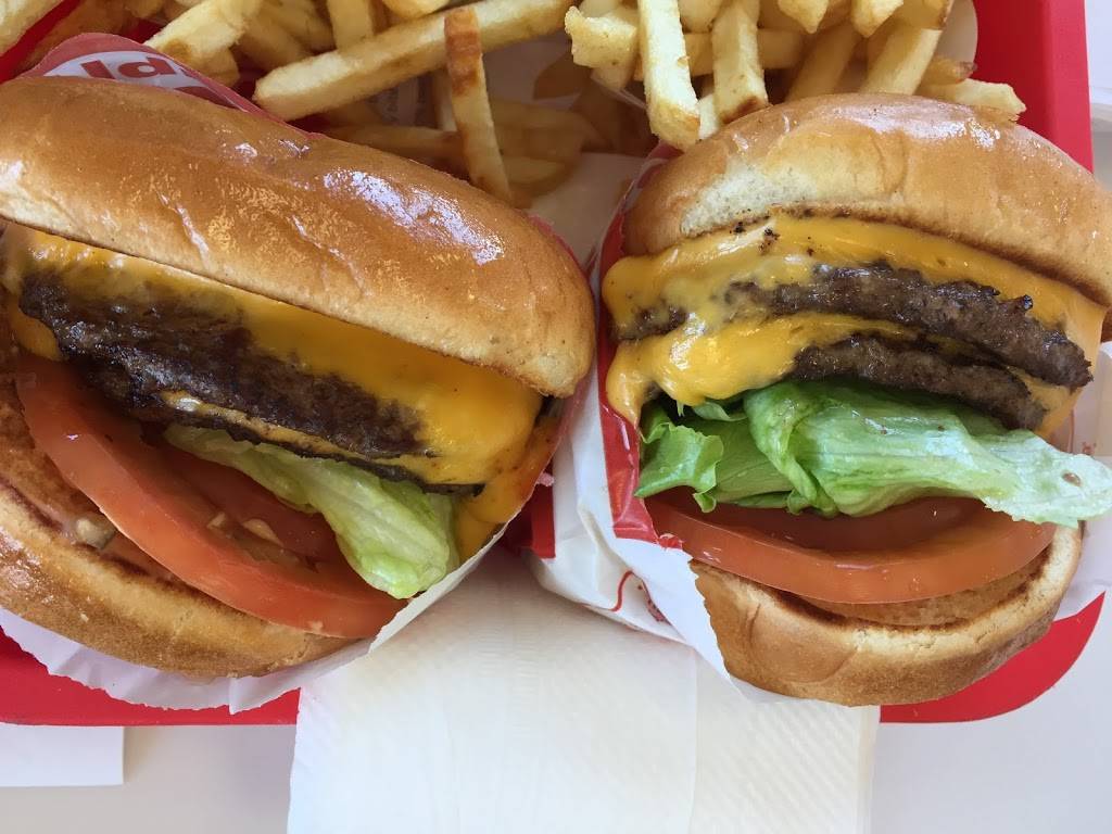 In-N-Out Burger | restaurant | 555 Willie Stargell Ave, Alameda, CA 94501, USA | 8007861000 OR +1 800-786-1000