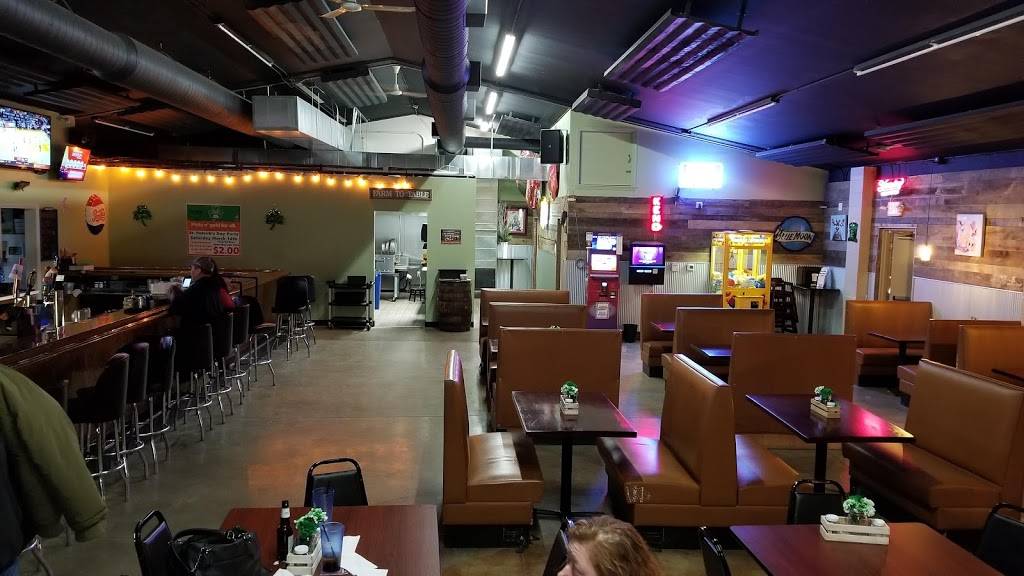 Bowstring Bar & Grill | restaurant | 109 N Water St, Caledonia, OH 43314, USA | 4198454100 OR +1 419-845-4100