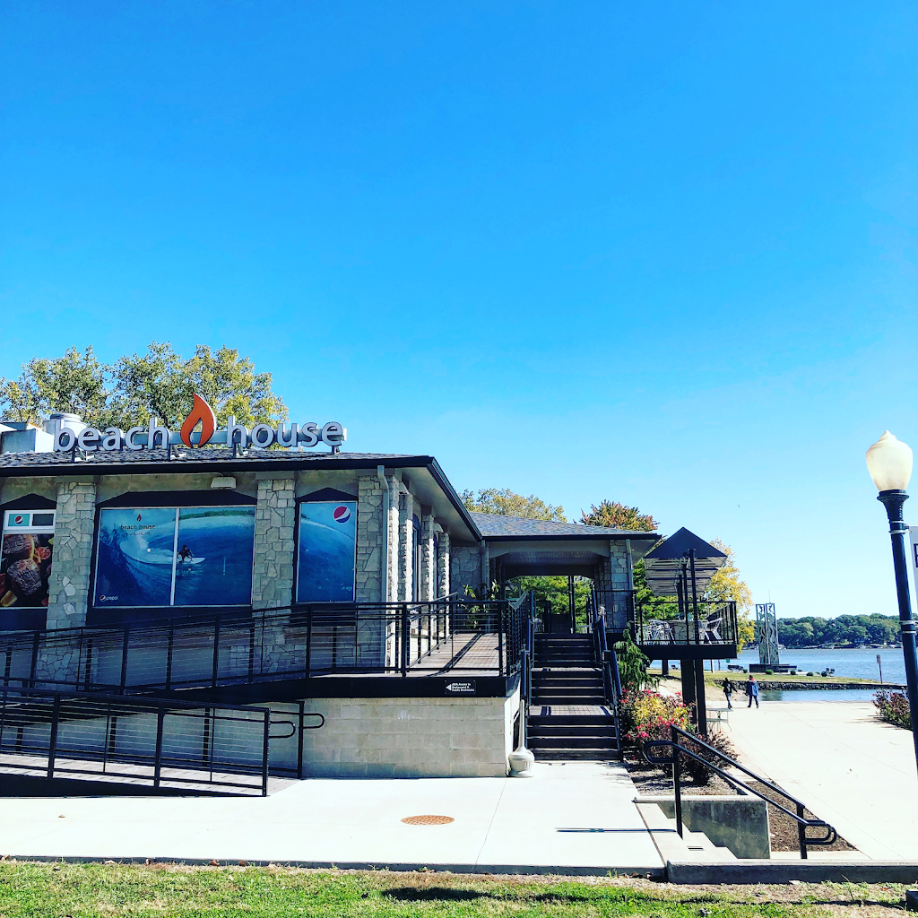 Beach House | restaurant | 2301 S Lake Shore Dr, Decatur, IL 62521, USA | 2174227202 OR +1 217-422-7202