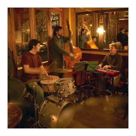 Fada | restaurant | 530 Driggs Ave, Brooklyn, NY 11211, USA | 6462917889 OR +1 646-291-7889