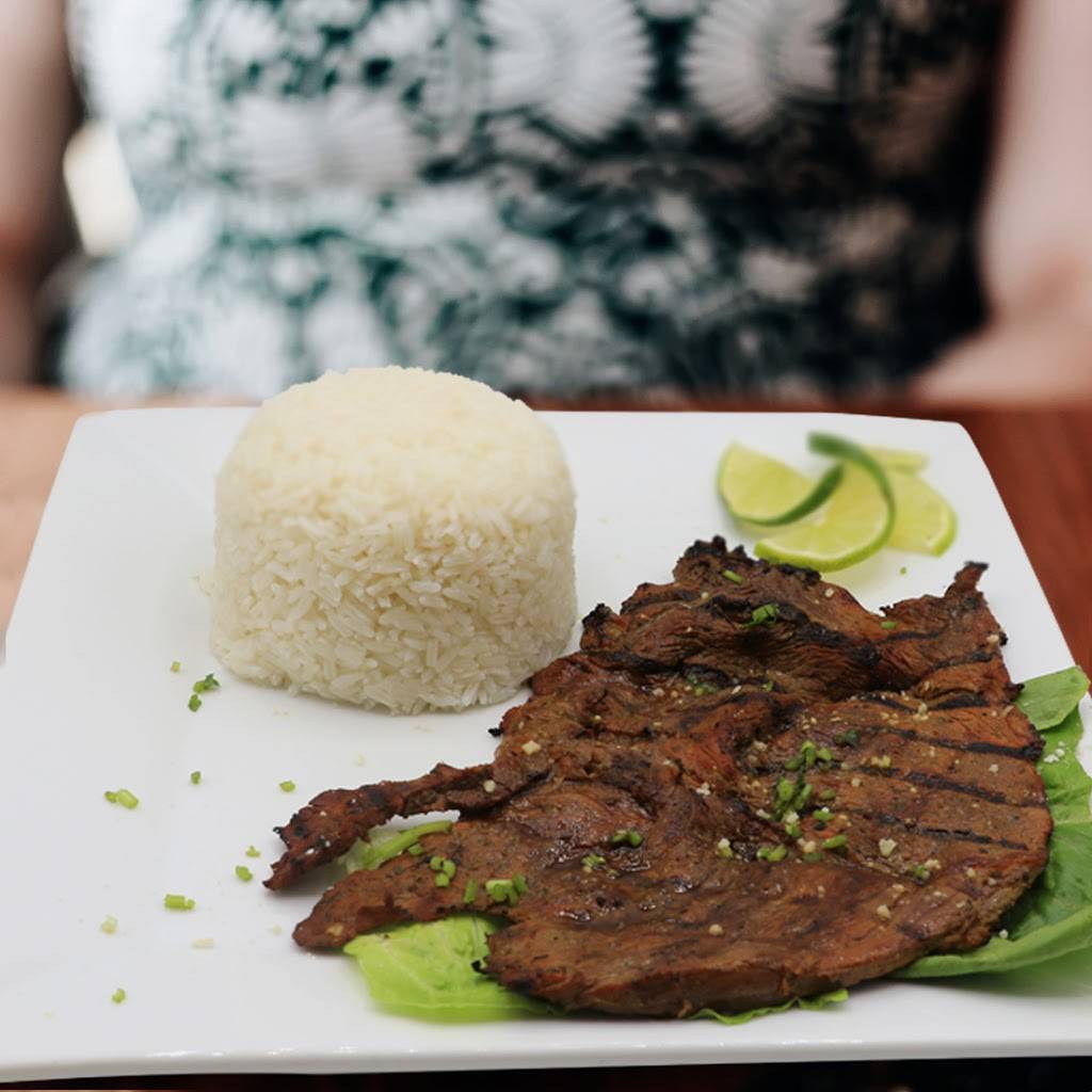 La Aurora Dominican Restaurant | restaurant | 239-17 Braddock Ave, Queens, NY 11426, USA | 7183474271 OR +1 718-347-4271